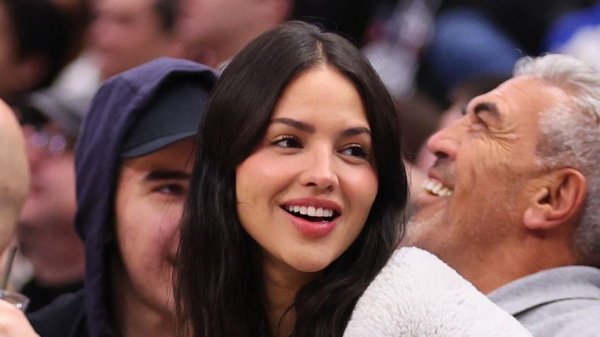 Eiza González impacta en el after party de los Premios Oscar 2023 con elegante vestido azul