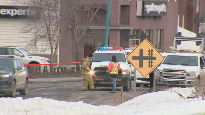 Hombre embiste con su camioneta a peatones en Québec, hay dos muertos