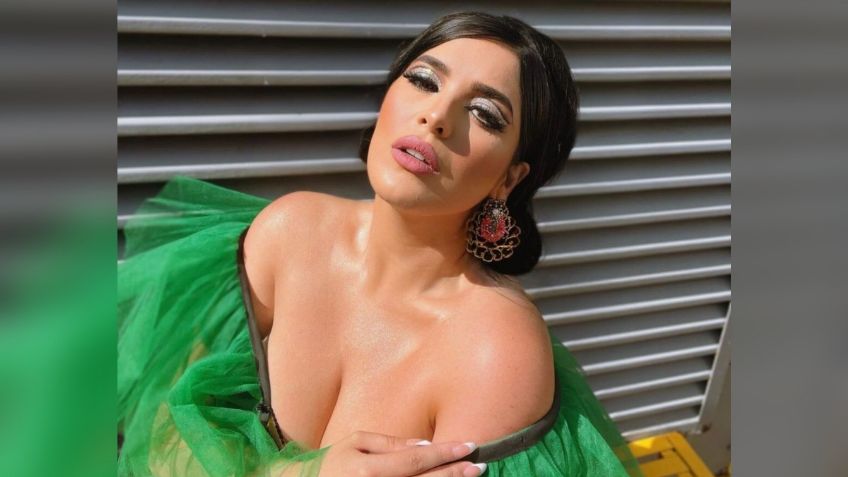 Curvy Zelma derrite Instagram con coqueto baile frente al espejo