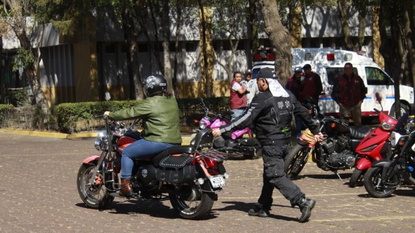 Venustiano Carranza abre curso femenil de motociclismo