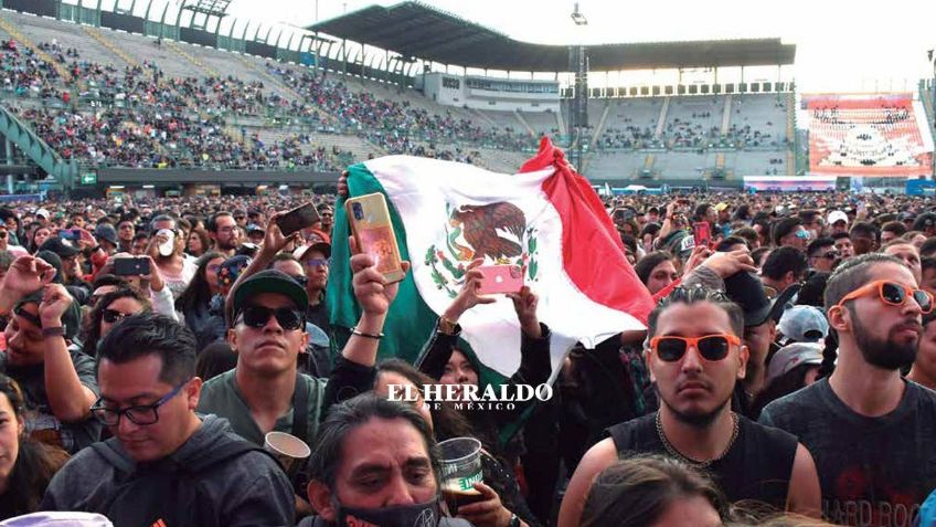 El Festival Vive Latino convoca más de 80 mil personas en su primer día de conciertos