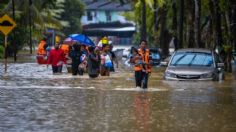 VIDEO | Violentas inundaciones provocan miles de desplazados en Malasia