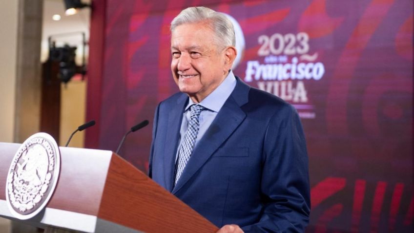 AMLO destaca la fortaleza del peso, la economía y los empleos: con el salario mínimo alcanza más