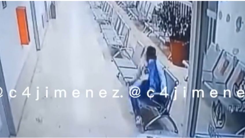 VIDEO | De película: ladrón logra escapar de hospital en CDMX con esposas y con un pedazo de banca