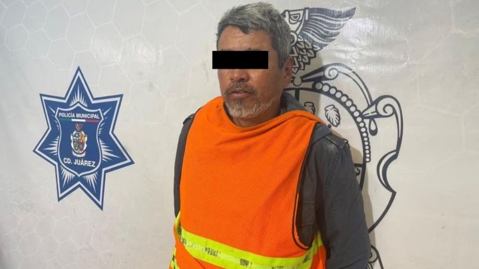 El hombre fue detenido y en estado de ebriedad. FOTO: Policía Municipal Ciudad Juárez