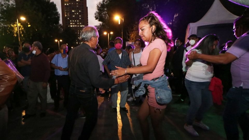 Las y los capitalinos están invitados a bailar con los Sonideros en el Zócalo