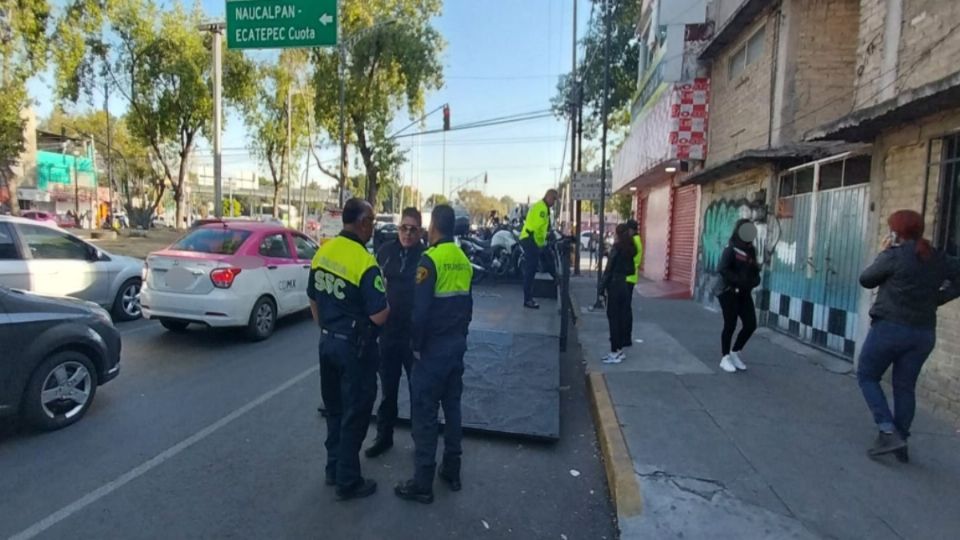 Elementos de la SSC en la avenida Tezozómoc