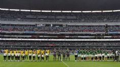 Rinden un minuto de aplausos a "Chabelo" en el México vs Jamaica en el Estadio Azteca