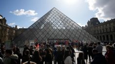 El Museo del Louvre en París cierra por huelga