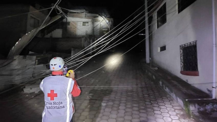 Catástrofe en Ecuador: un potente derrumbe destruye casas, sepulta personas y deja 16 muertos