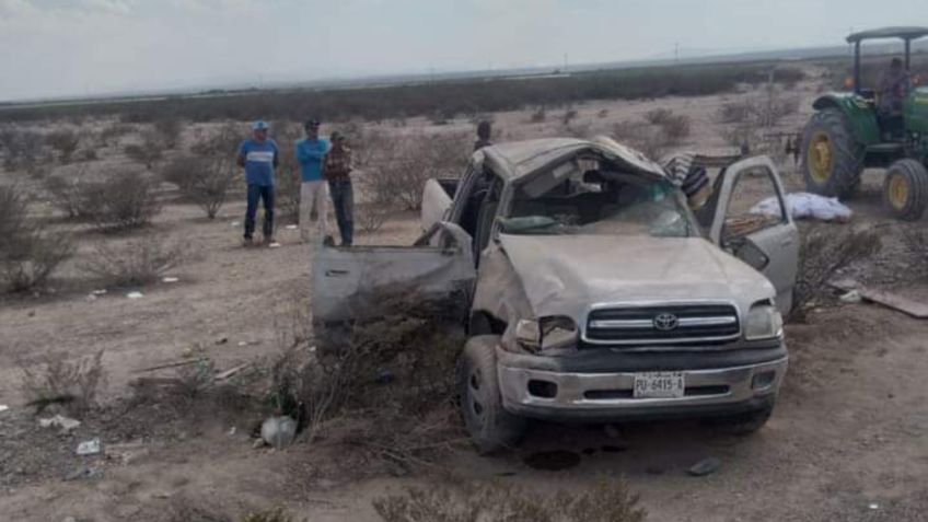 Volcadura en carretera de San Luis Potosí deja dos muertes y ocho personas heridas