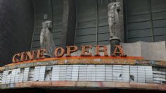 VIDEO: proyectores rotos, candelabros tirados y paredes agrietadas, así luce por dentro el Cine la Ópera