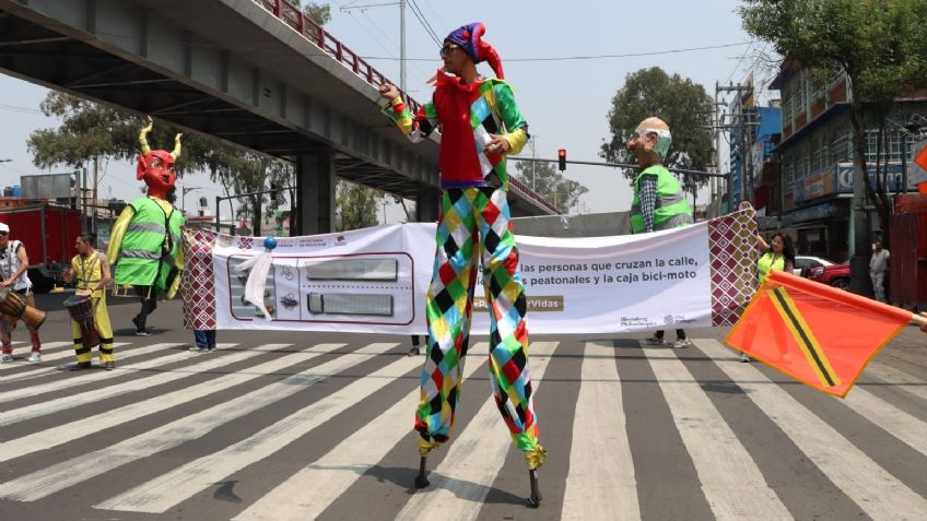 Semovi e Iztapalapa realizan “calenda” con enfoque peatonal