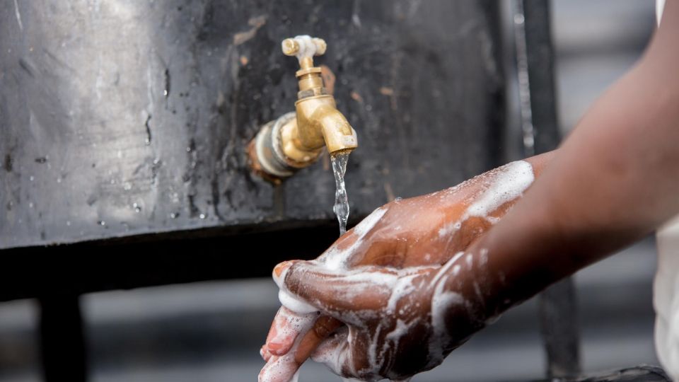 Las autoridades llamaron a los ciudadanos a cuidar el agua.