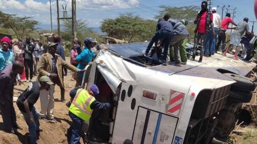 Fallaron los frenos: un trágico accidente de autobús deja 14 universitarios muertos