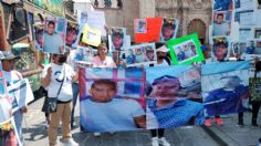 Familiares de 3 jóvenes que fueron secuestrados protestan en la capital de San Luis Potosí