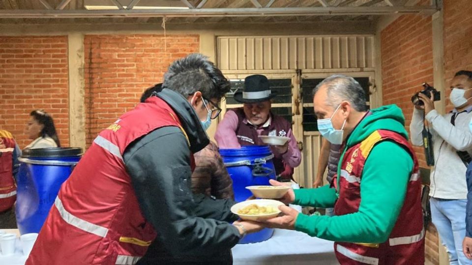 Migrantes reciben atención en el albergue de Tláhuac