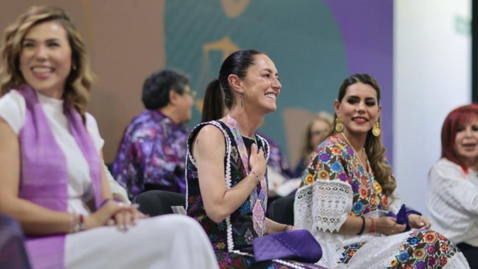 Claudia Sheinbaum celebró el papel de la mujer en la sociedad