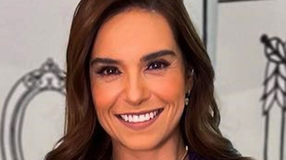 Tania Rincón posando. Fuente: Instagram @taniarin