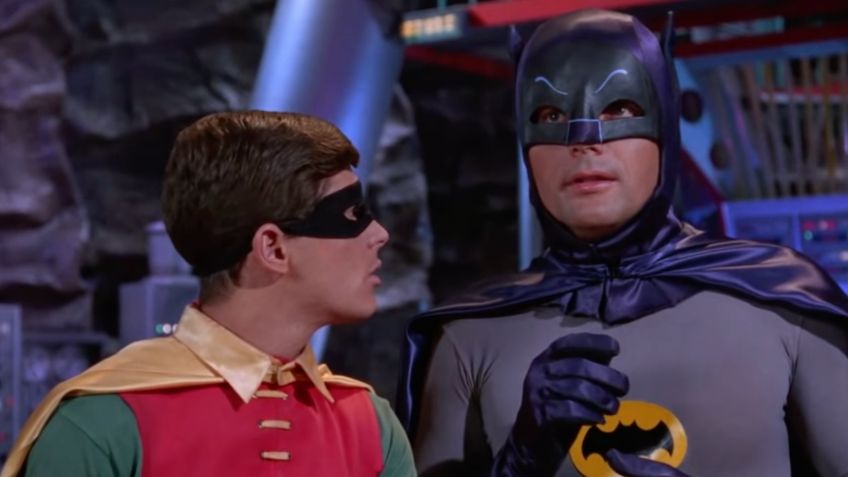 Batman: este fue el primer batimóvil de la televisión, derramaba aceite y frenaba con paracaídas