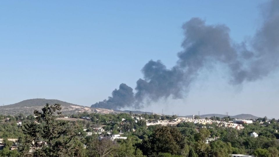 Las autoridades estatales y federales aseguraron la zona y desalojaron a los vecinos de la comunidad como medida preventiva, aunque el gobierno estatal notificó  que el incendio fue controlado y se encuentra en la etapa de sofocamiento total