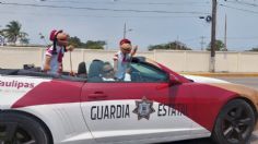 Tamaulipas: Guardia Estatal vigila zona turística con Muppets a bordo de un Camaro