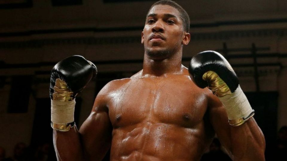 Anthony Joshua salió victorioso en su última contienda ante el público inglés