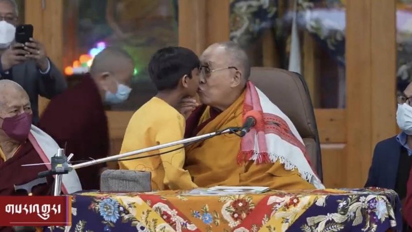 El Dalai Lama reacciona al “linchamiento” mundial tras pedir a un niño que chupara su lengua