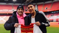 Peso Pluma lleva sus "corridos bélicos" hasta un estadio en Ámsterdam y ahí lo recibió un viejo conocido