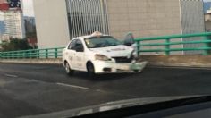 Caos en el Segundo Piso del Periférico: un choque y aceite derramado complican la circulación en plena hora pico