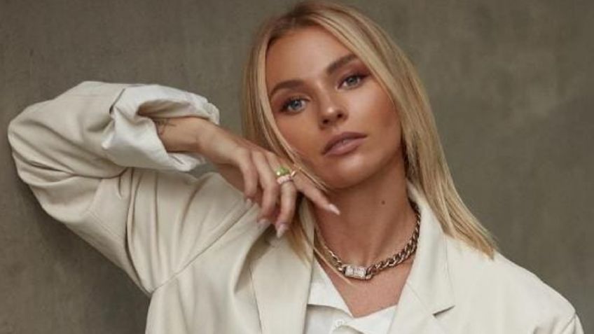 Irina Baeva presume la manicura francesa neón que será moda esta temporada