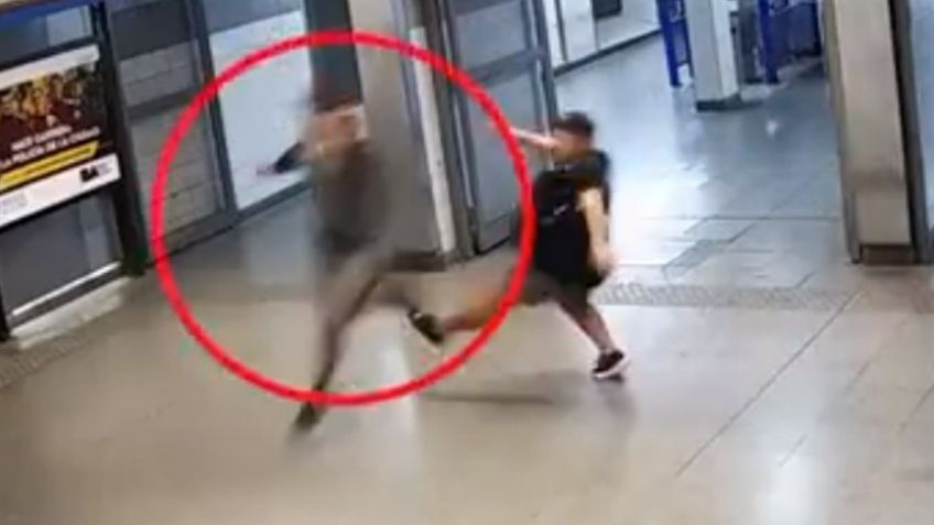 VIDEO | Pasajeros hacen justicia: ladrón intenta robarle el celular a mujer y termina brutalmente golpeado