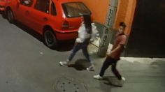 VIDEO: acosador ataca a adolescente en callejón de Coyoacán