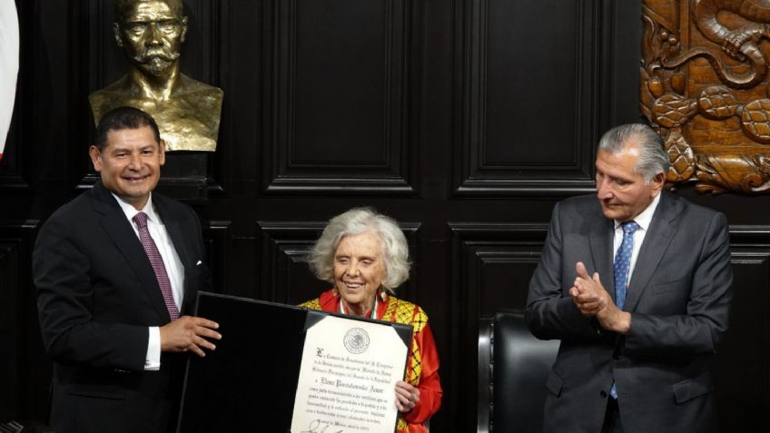 Adán Augusto entrega Medalla ‘Belisario Domínguez’ a Elena Poniatowska en el Senado