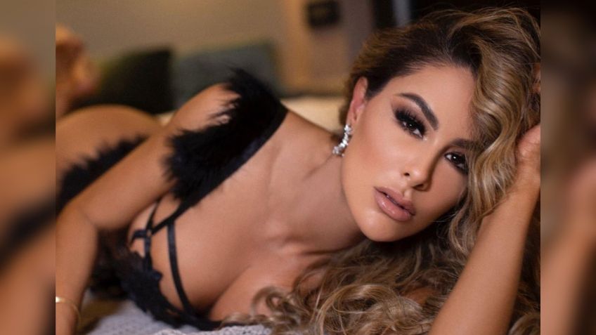 Desde un yate, Ninel Conde presume sus curvas con micro bikini amarillo