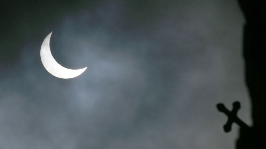 FOTOS | Así se vivió el eclipse de sol en Australia y Asia