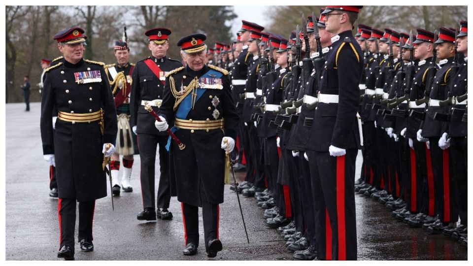 El Rey Carlos III de Gran Bretaña asistió al desfile del soberano número 200