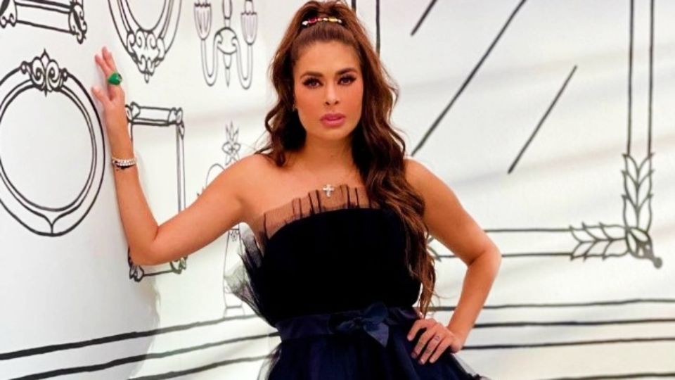 La conductora de 'Hoy' se confirma como reina de estilo con sus vestidos modernos.