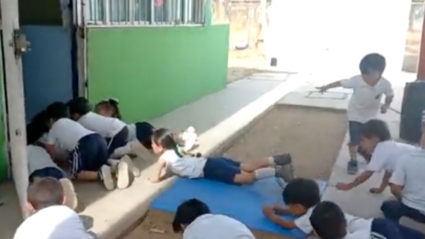 VIDEO | "Pecho-tierra": así fue el simulacro de balacera en un kínder de Culiacán