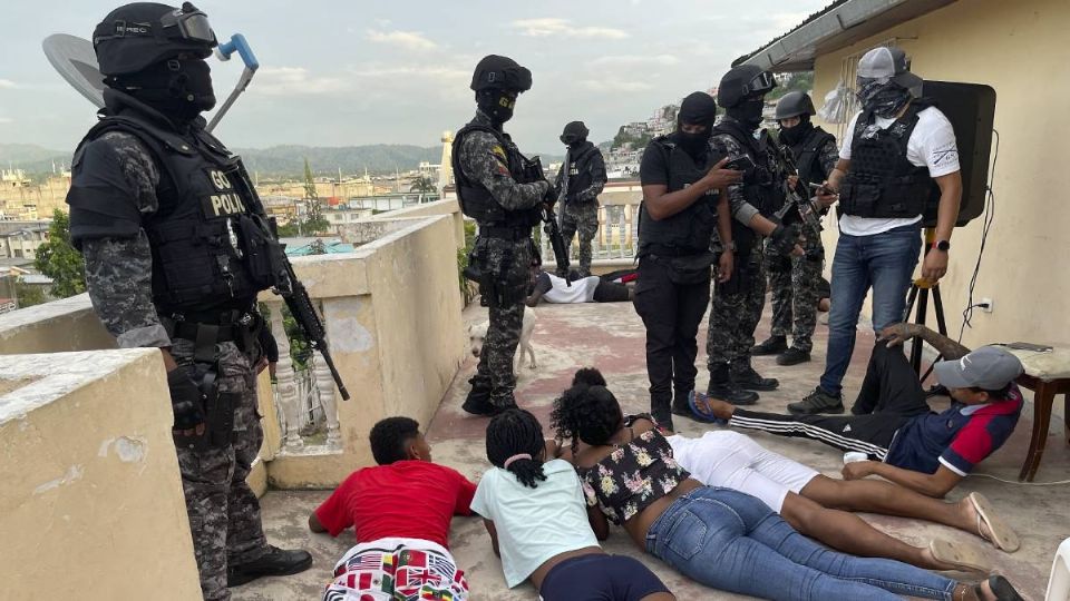 Ecuador vive una zona de guerra por los cárteles de droga.