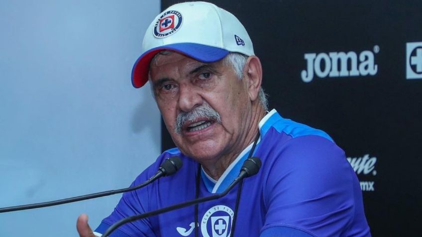 El "Tuca" Ferreti celebra que Cruz Azul pase a la fase de reclasificación de la Liga MX