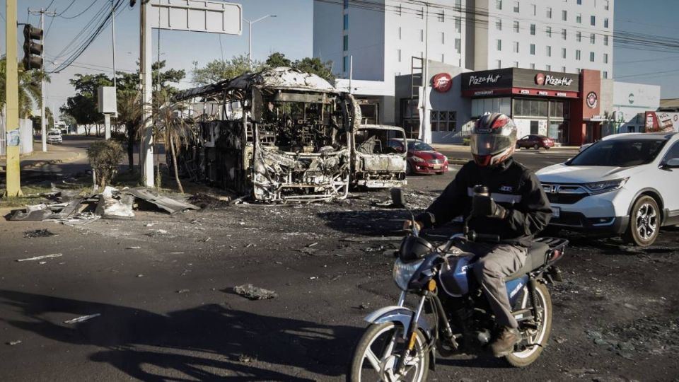 En el Culiacanazo quemaron varios autos como barricadas.