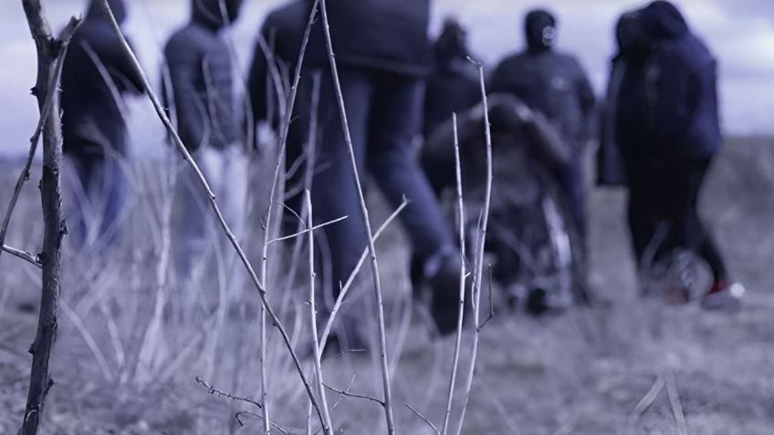 Un hombre paseaba a su perrito y una pandilla de adolescentes mató al sujeto a golpes