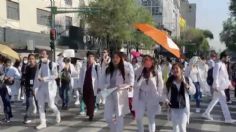 Caos en Eje Central: pasantes de medicina exigen la liberación de un médico detenido