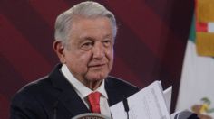 AMLO arremete contra el INAI: revelará su título y tesis de la UNAM