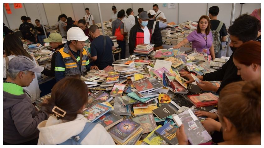 Arranca 15 edición del Gran Remate de Libros y Películas, en el Monumento a la Revolución