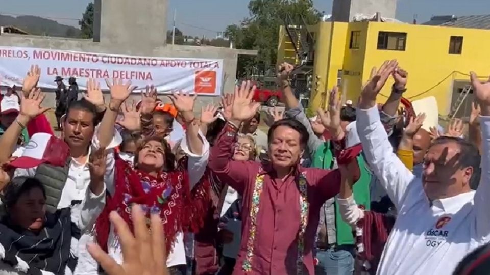 La morenista recibió una limpia ceremonial por parte de pobladores de la región y realizó una ceremonia de saludo al sol.