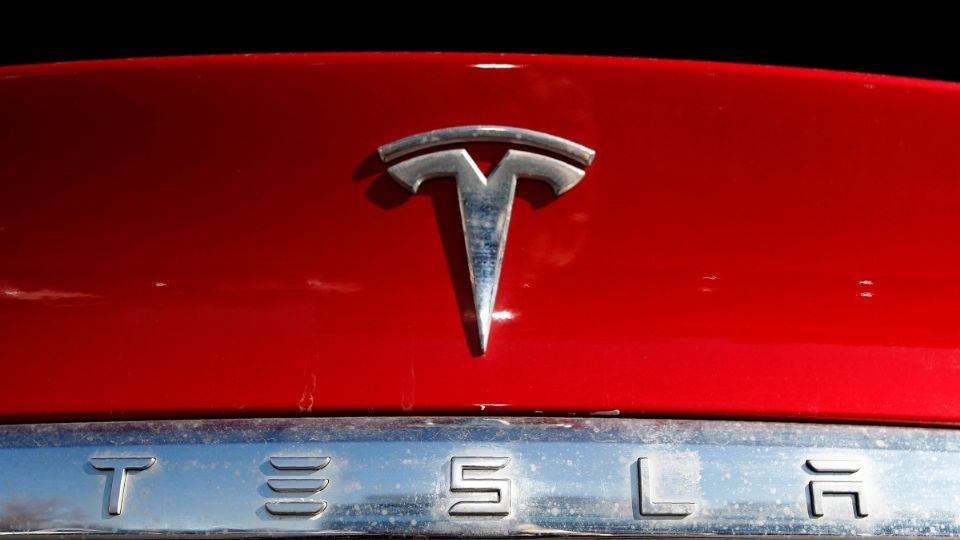 Tesla solicita lavacoches y estos son los requisitos