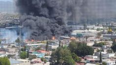 VIDEO | Alerta en Baja California: fuerte incendio consume una planta recicladora en Tijuana