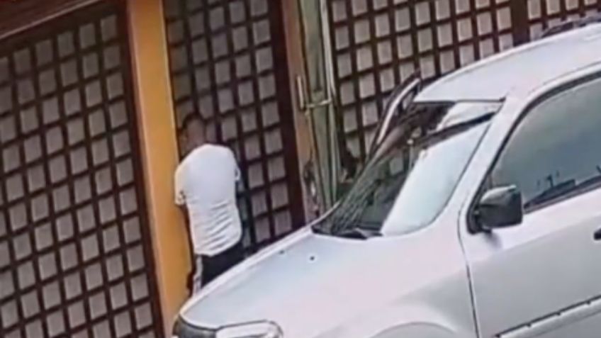 VIDEO| Dos personas intentaron robar una casa en Naucalpan pero se les "cebó"